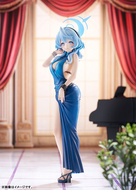 PREORDINE+ 07/2026 Blue Archive PVC Statue 1/7 Ako (Dress) 25 cm