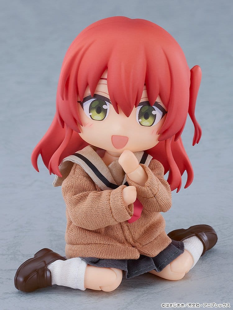 PREORDINE+ 04/2027 Bocchi the Rock! Nendoroid Doll Action Figure Ikuyo Kita 14 cm