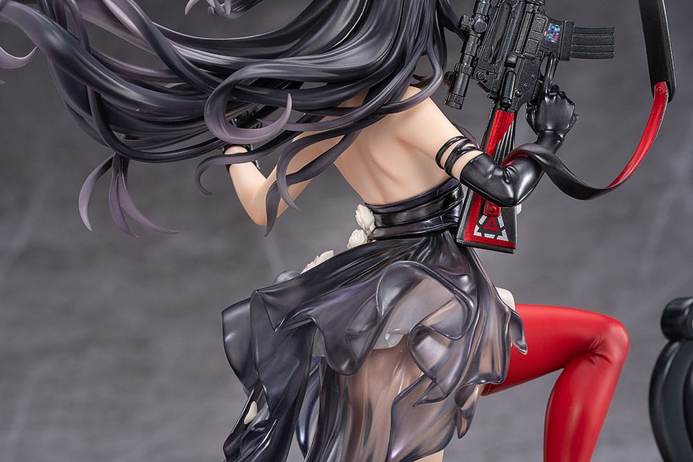 PREORDINE+ 10/2026 Knives Out PVC Statue 1/7 Diane: Banquet Dance Ver. 29 cm