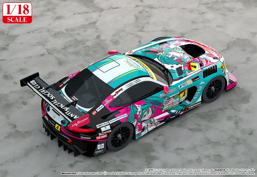 PREORDINE+ 03/2026 Hatsune Miku GT Project Vehicle 1/18 Hatsune Miku AMG 2025 Season Opening Ver. 26 cm