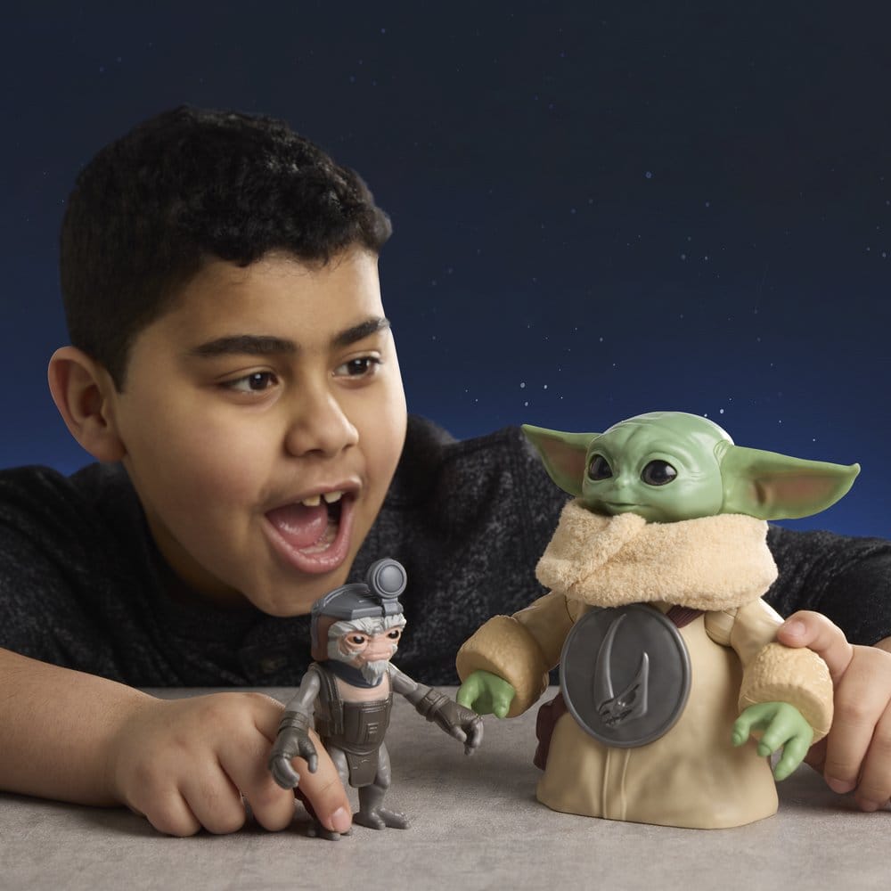 🧪 LAB | SU ORDINAZIONE Star Wars: The Mandalorian & Grogu Electronic Action Figure Huggin' Grogu & Anzellan 17 cm