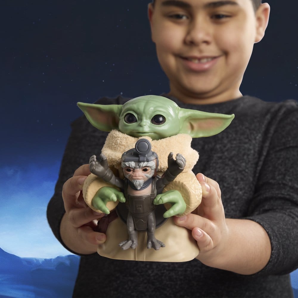 🧪 LAB | SU ORDINAZIONE Star Wars: The Mandalorian & Grogu Electronic Action Figure Huggin' Grogu & Anzellan 17 cm