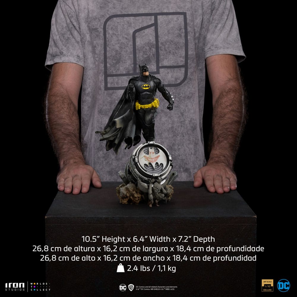 PREORDINE ESAURITO DC Comics BDS Art Scale Statue 1/10 Batman Deluxe (Black Version Exclusive) heo EU Exclusive 30 cm (PREORDINE NON CANCELLABILE)