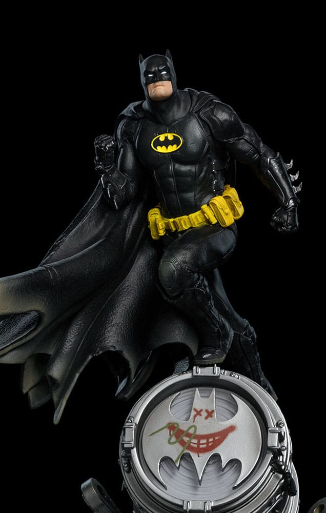 PREORDINE ESAURITO DC Comics BDS Art Scale Statue 1/10 Batman Deluxe (Black Version Exclusive) heo EU Exclusive 30 cm (PREORDINE NON CANCELLABILE)