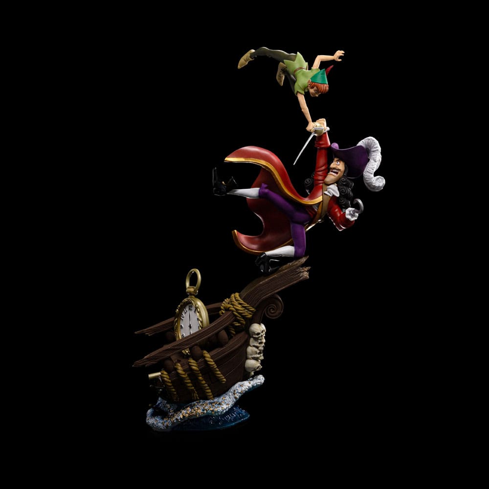 PREORDINE ESAURITO Disney Scale Statue 1/10 Peter Pan vs Hook 40 cm