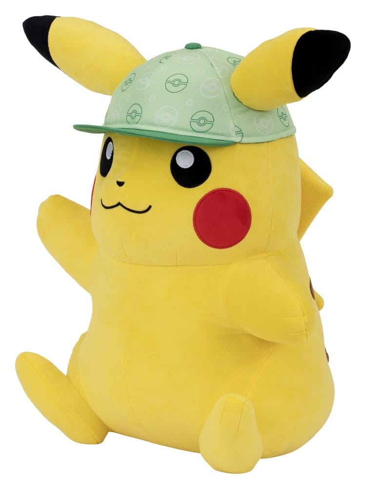 🧪 LAB | PREORDINE+ 12/2026 Pokémon Plush Pikachu (with Hat) 61 cm