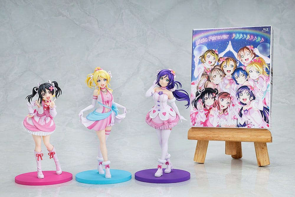 VORBESTELLUNG+ 11/2027 LoveLive! PVC Figur Nozomi Tojo Bokutachi wa Hitotsu no Hikari Ver. 16 cm