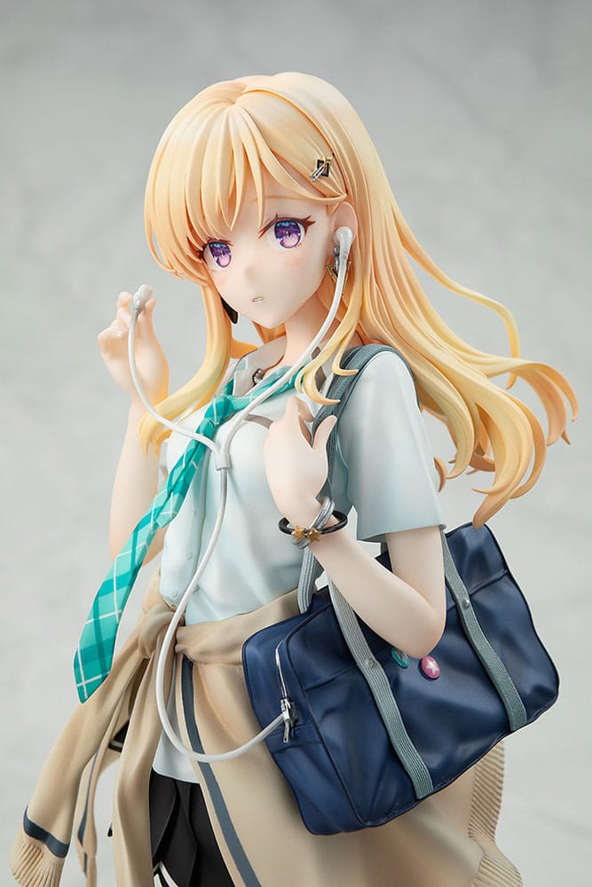 PREORDINE CHIUSO 06/2025 Days with My Step Sister Statue 1/7 Saki Ayase 23 cm (PREORDINE NON CANCELLABILE)