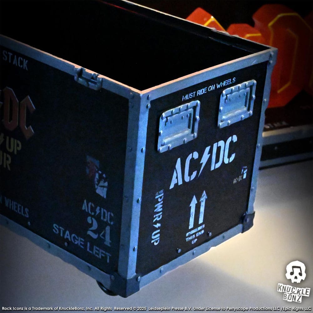 🧪 LAB | SU ORDINAZIONE AC/DC Rock Ikonz On Tour Statue PWR UP Tour Road Case