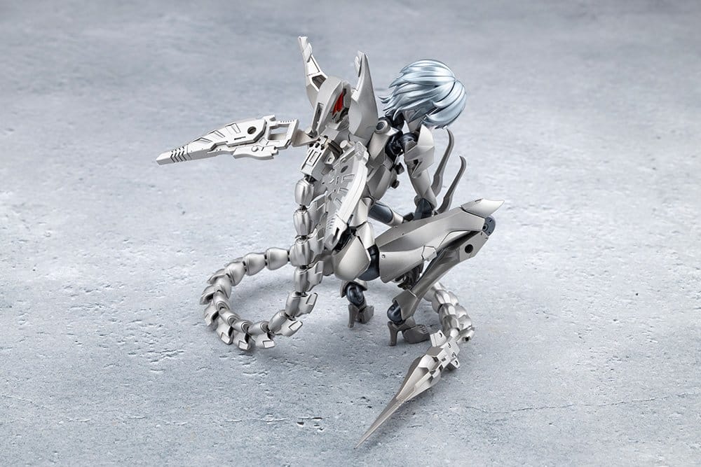 PREORDINE+ 06/2027 Megalomaria Unlimited Universe Plastic Model Wreckage Hunter 25 cm