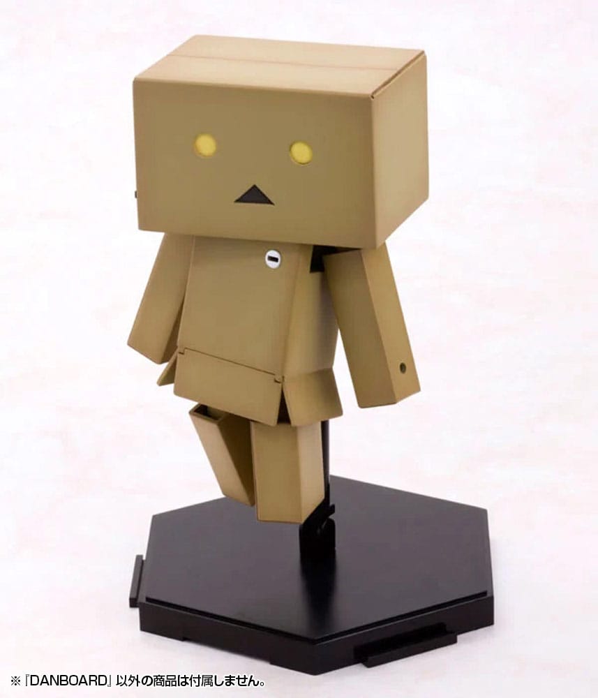 SU ORDINAZIONE Yotsubato! Plastic Model Kit Danboard 13 cm
