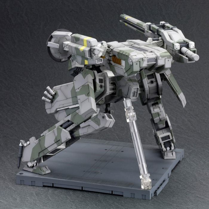 PREORDINE+ 07/2026 Metal Gear Solid Plastic Model Kit 1/100 Metal Gear Rex 22 cm