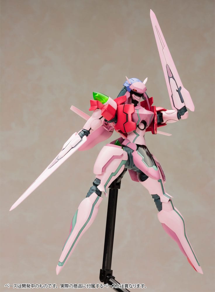 PREORDINE+ CHIUSO 02/2025 Zone of the Enders Plastic Model Kit Dolores 18 cm