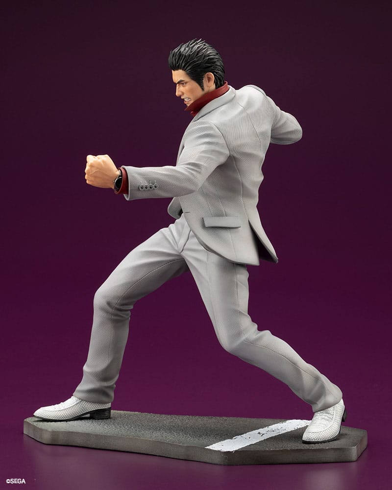 PREORDINE+ 01/2026 Like a Dragon PVC Statue 1/6 Kazuma Kiryu 29 cm