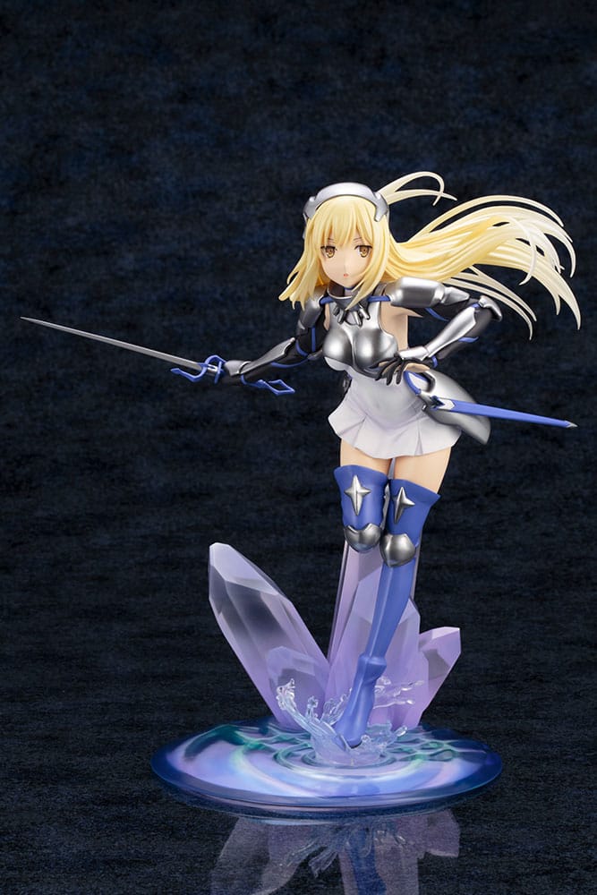 PREORDINE+ 11/2025 Sword Oratoria: Is it Wrong to Try to Pick Up Girls in a Dungeon? On the Side PVC Statue 1/7 Ais Wallenstein 24 cm