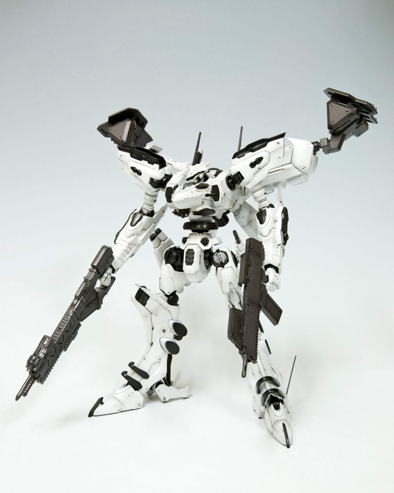PREORDINE ESAURITO Armored Core LINEARK WHITE-GLINT 1/72 Model (RESTOCK)