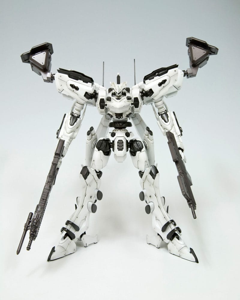 PREORDINE ESAURITO Armored Core LINEARK WHITE-GLINT 1/72 Model (RESTOCK)
