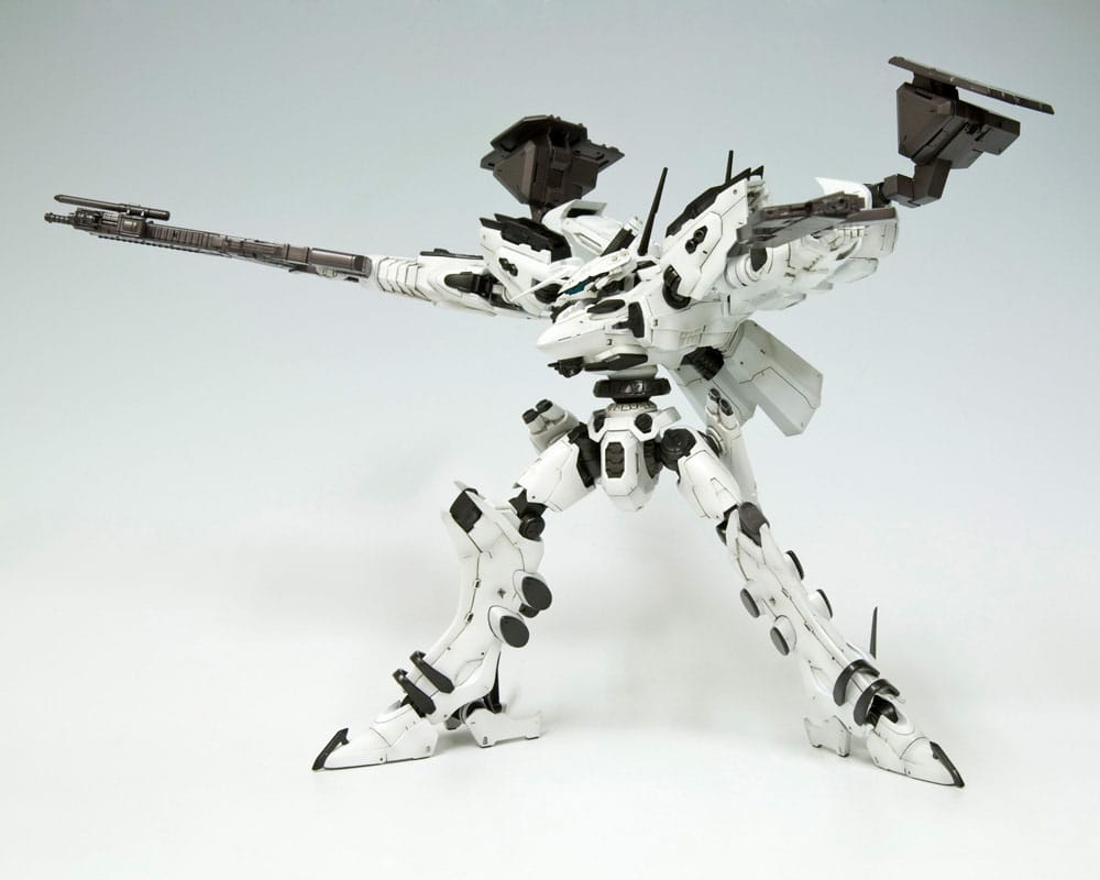 PREORDINE ESAURITO Armored Core LINEARK WHITE-GLINT 1/72 Model (RESTOCK)