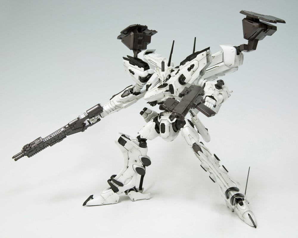 PREORDINE ESAURITO Armored Core LINEARK WHITE-GLINT 1/72 Model (RESTOCK)