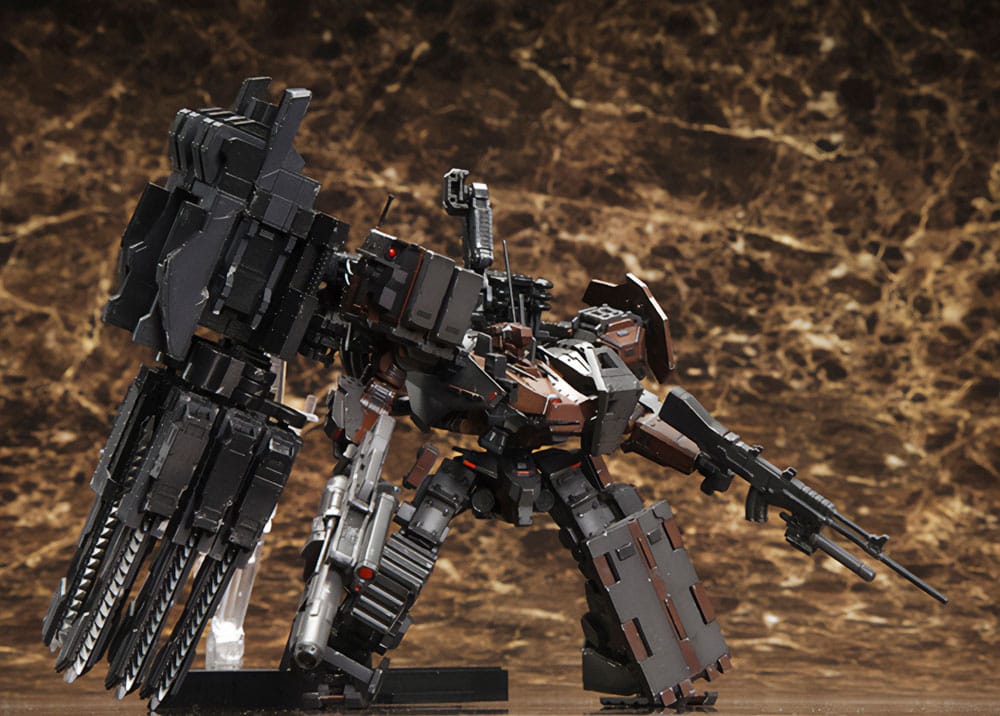 PREORDINE CHIUSO 07/2025 Armored Core Plastic Model Kit 1/72 UCR-10/A 19 cm (PREORDINE NON CANCELLABILE)