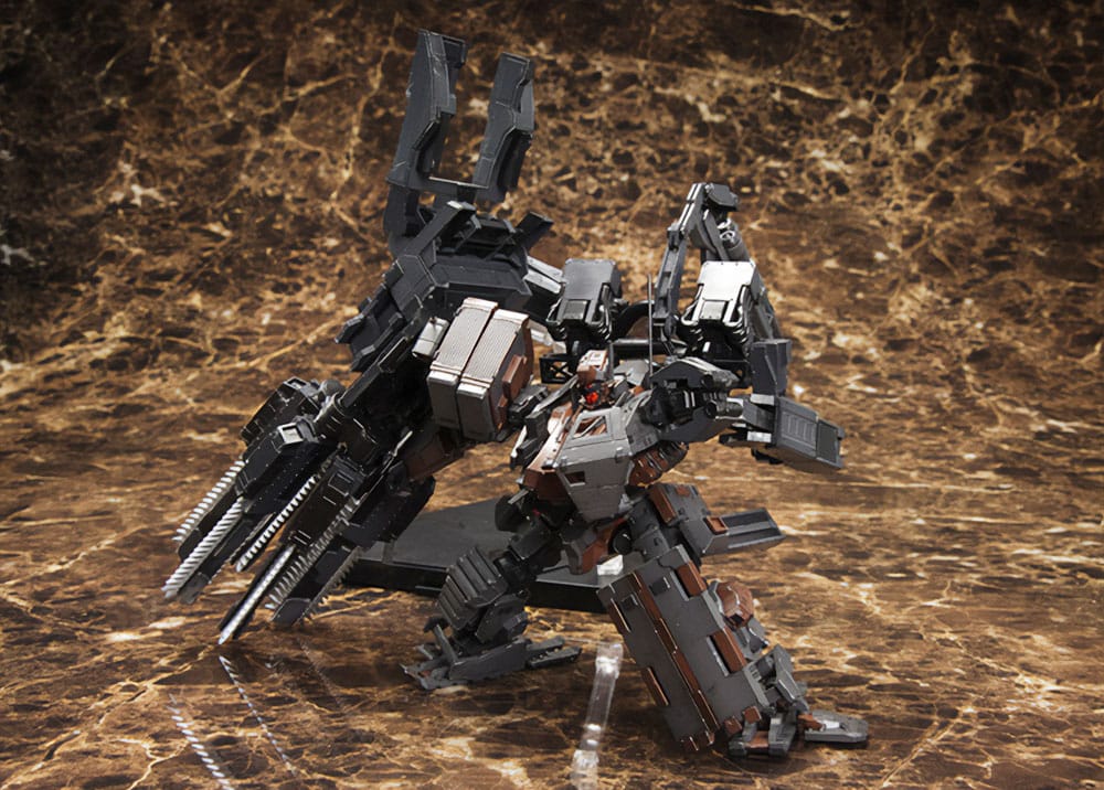 PREORDINE CHIUSO 07/2025 Armored Core Plastic Model Kit 1/72 UCR-10/A 19 cm (PREORDINE NON CANCELLABILE)