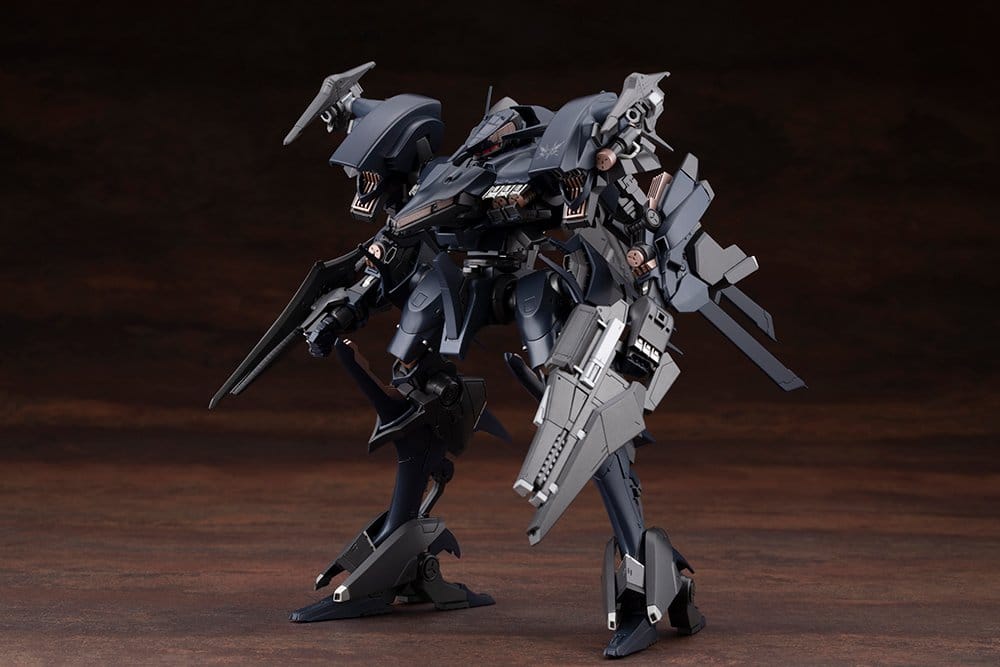 PREORDINE+ 09/2026 Armored Core V Plastic Model Kit 1/72 Rayleonard 03-AALIYAH Orlea 15 cm