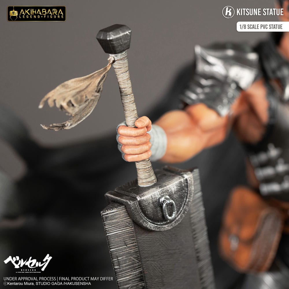PREORDINE 02/2026 Berserk Akihabara Legend Figure PVC Statue 1/8 Guts 30 cm (PREORDINE NON CANCELLABILE)