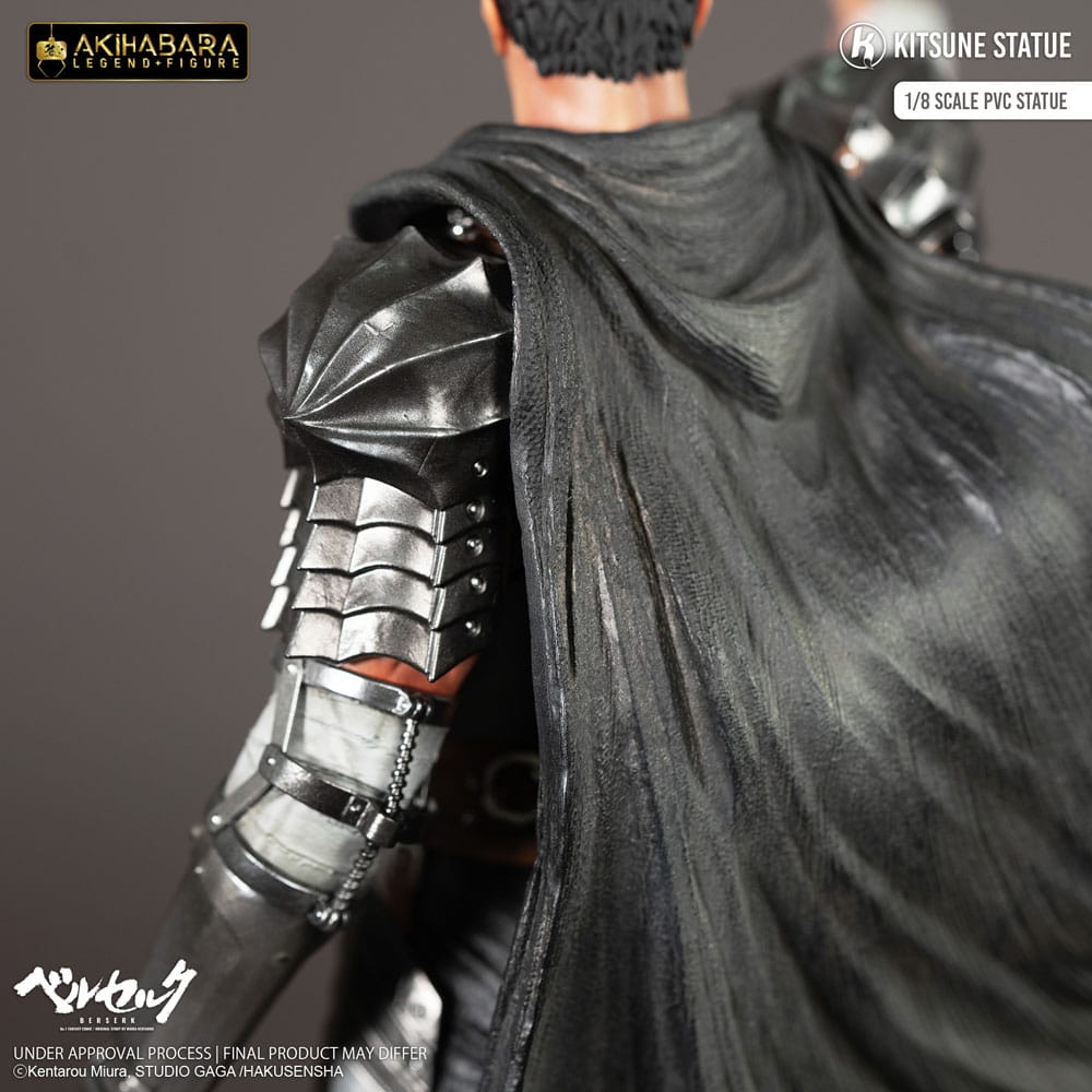 PREORDINE 02/2026 Berserk Akihabara Legend Figure PVC Statue 1/8 Guts 30 cm (PREORDINE NON CANCELLABILE)