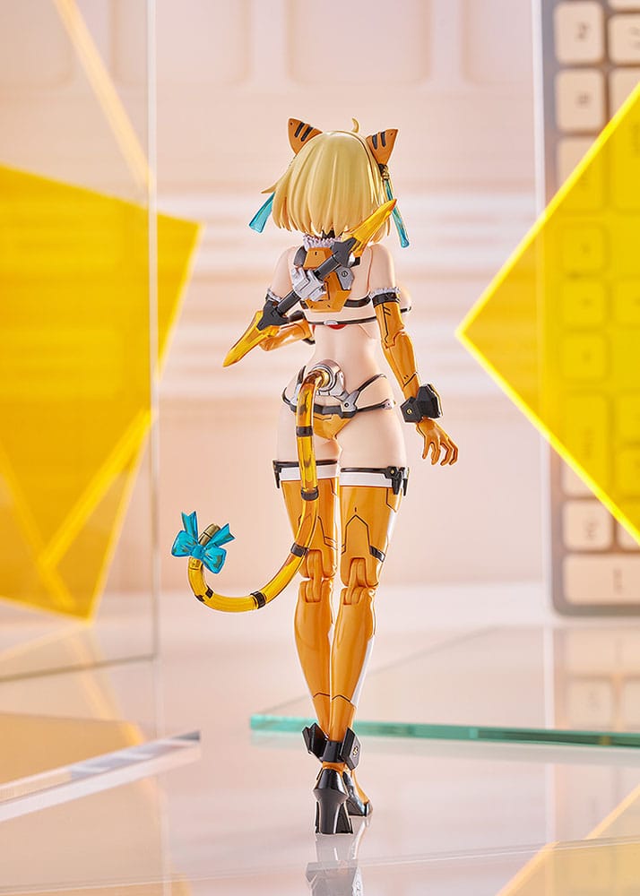 PREORDINE+ 03/2026 Bunny Suit Planning Plastic Model Kit PLAMAX BP-02 Sophia F. Shirring Tiger Armor Ver. 16 cm