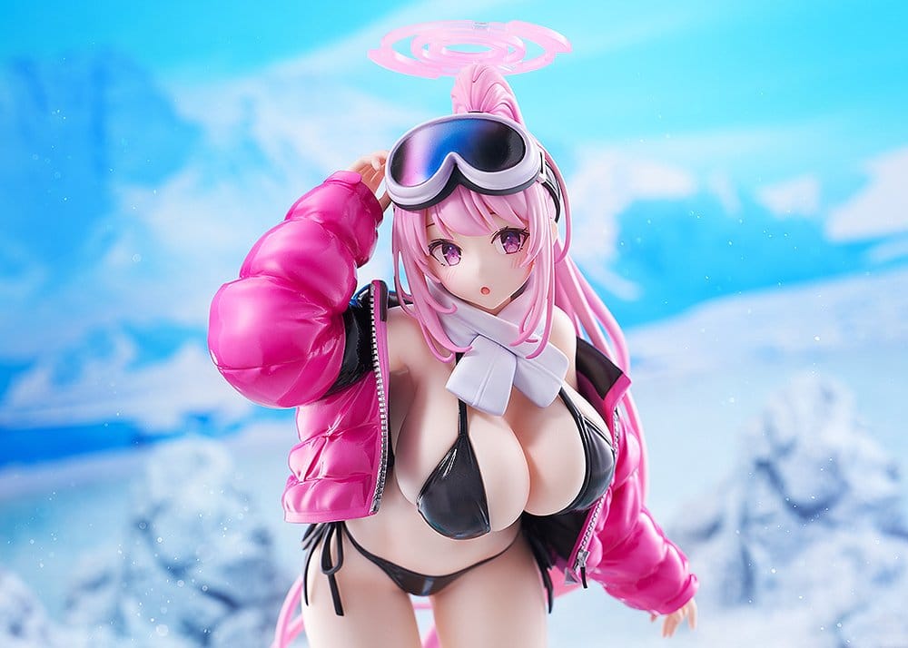 PREORDINE+ 08/2026 Blue Archive PVC Figure 1/7 Eimi (Swimsuit) 26 cm