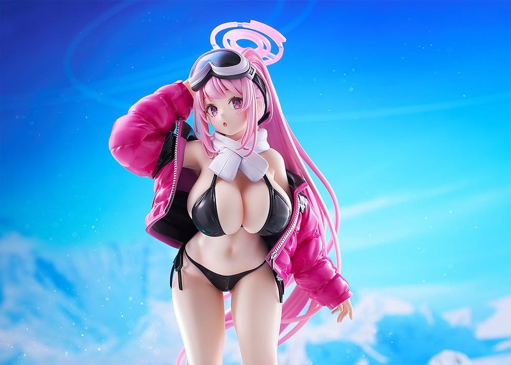 PREORDINE+ 08/2026 Blue Archive PVC Figure 1/7 Eimi (Swimsuit) 26 cm