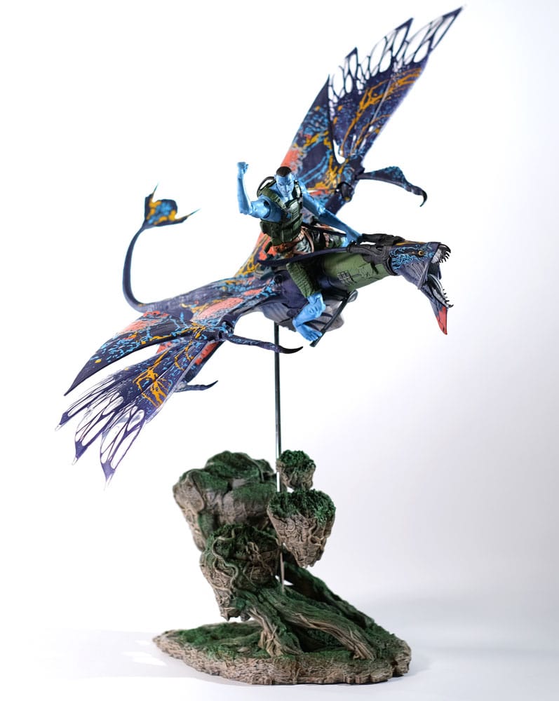MADE TO ORDER Avatar: The Way of Water Action Figure Recom Quaritch & RDA Banshee (Gold Label)