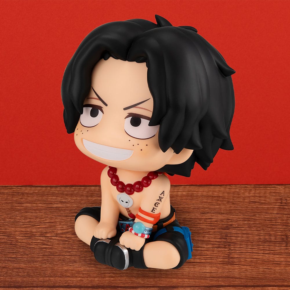 PREORDINE+ 03/2027 One Piece Look Up PVC Figure Portgas D. Ace 11 cm (Repeat)