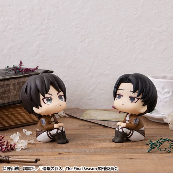 PREORDINE 03/2026 Attack on Titan Look Up PVC Statue Eren Jaeger & Levi Set (with gift) 11 cm (PREORDINE NON CANCELLABILE)