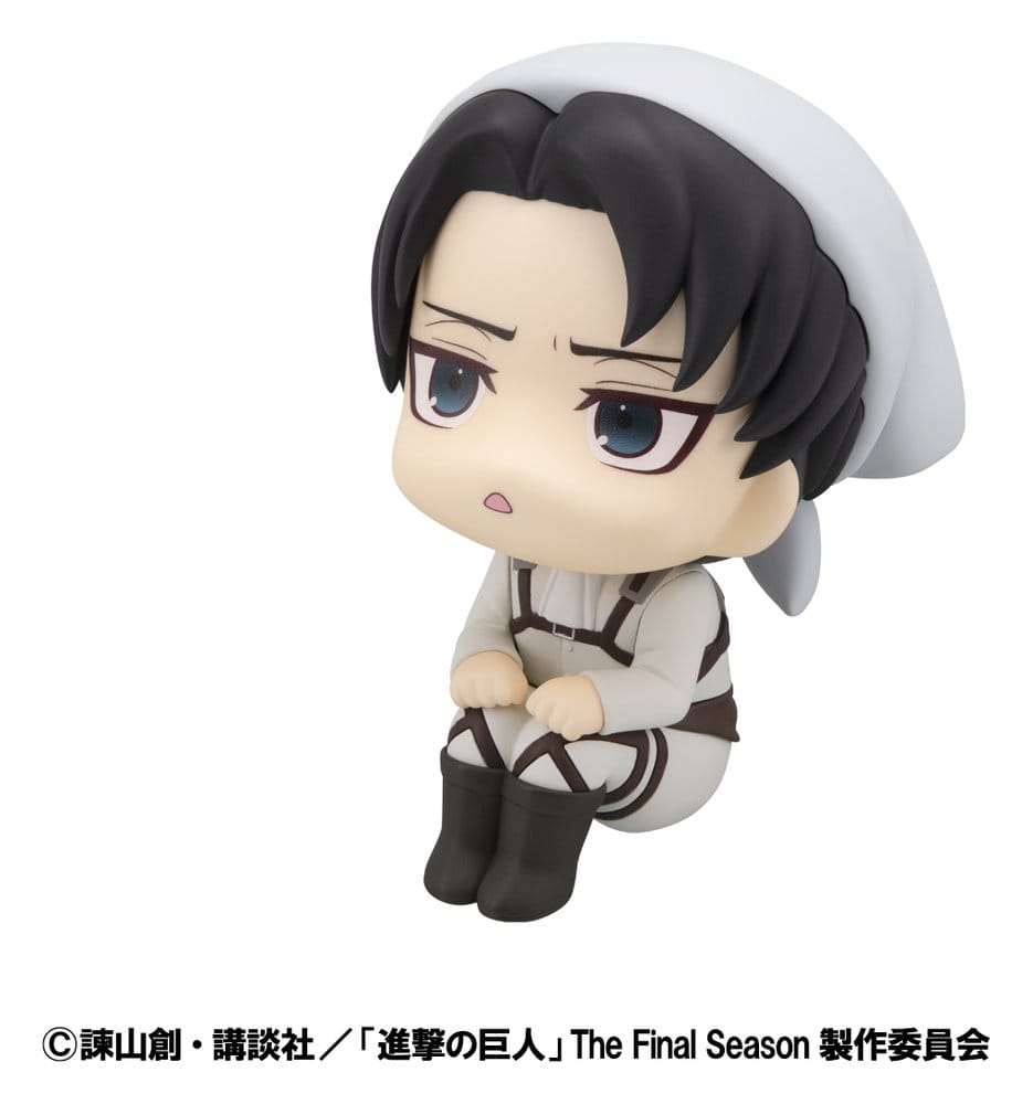 PREORDINE+ 11/2026 Attack on Titan Look Up PVC Statue Levi Cleaning up Ver. 11 cm