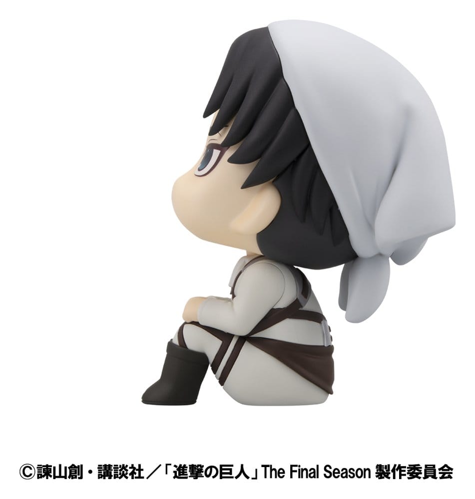 PREORDINE+ 11/2026 Attack on Titan Look Up PVC Statue Levi Cleaning up Ver. 11 cm