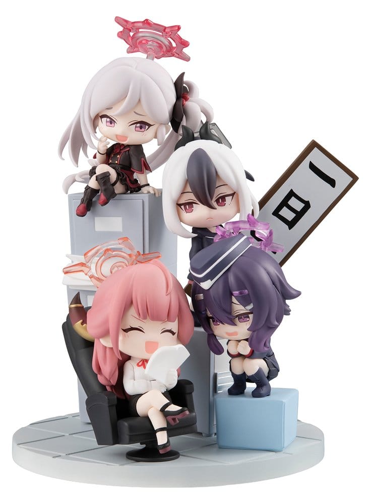 PREORDINE+ 05/2027 Blue Archive FigUnity PVC Figure 14 cm (with gift)
