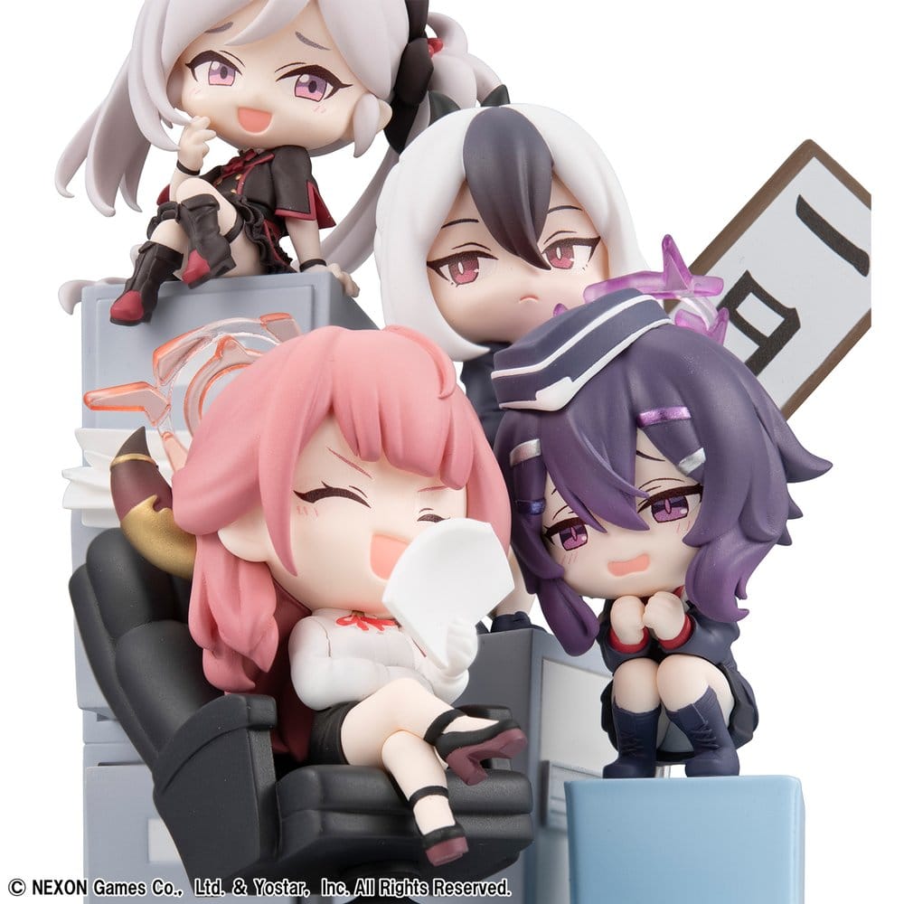 PREORDINE+ 05/2027 Blue Archive FigUnity PVC Figure 14 cm (with gift)