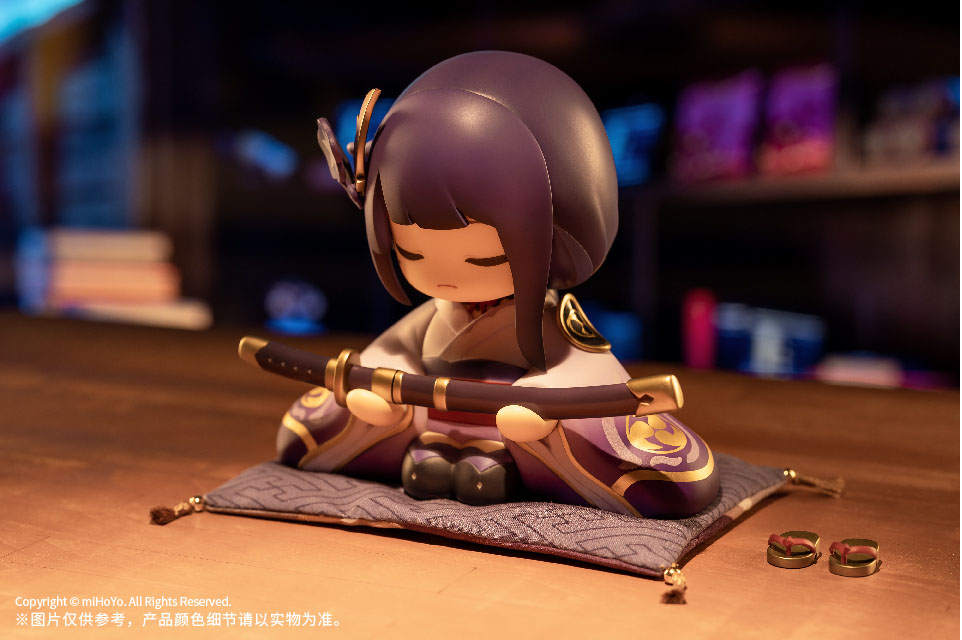 PREORDINE ESAURITO Genshin Impact PVC Statue Mitake Narukami Nushi no Mikoto Oogosho-sama Zou 10 cm