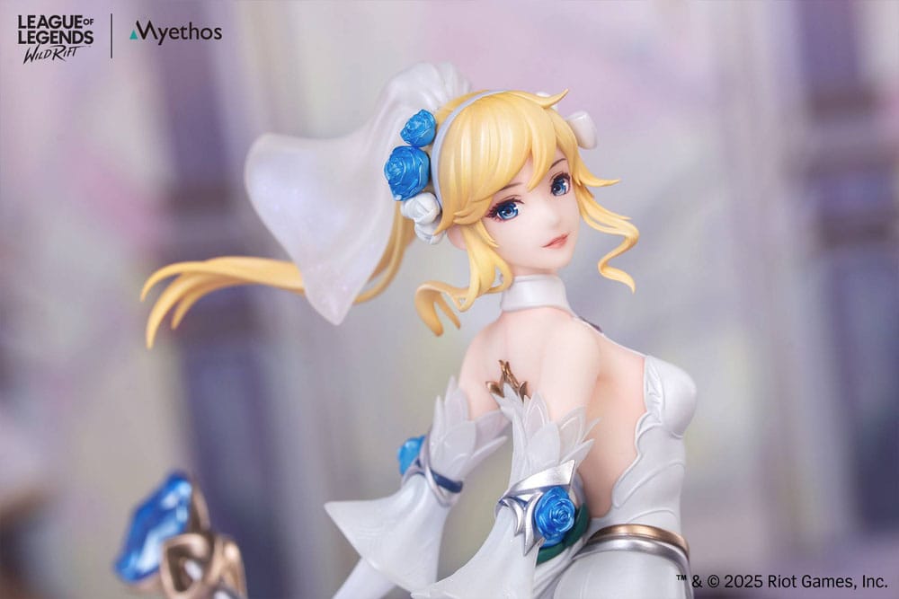 PREORDER+ 08/2026 League of Legends Gift+ PVC Statue 1/8 Lux (Crystal Rose Ver.) 22 cm