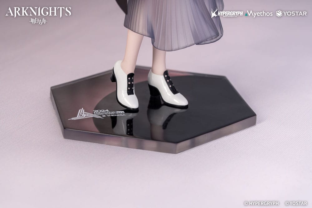 PREORDINE+ 02/2026 Arknights Gift+ PVC Statue 1/8 Theresa: Journey of Music Ver. 22 cm