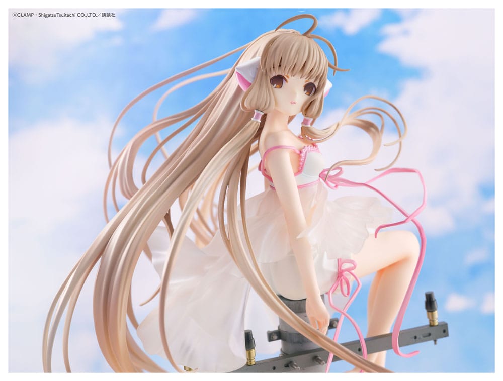 PREORDINE CHIUSO 08/2025 Chobits PVC Statue Chi Soothing breeze 42 cm (PREORDINE NON CANCELLABILE)
