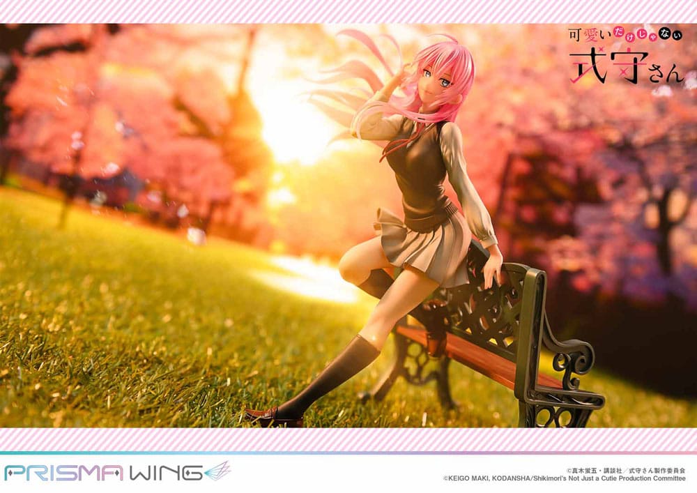 SU ORDINAZIONE Shikimor's Not Just a Cutie Prisma Wing PVC Statue 1/7 Shikimori san 22 cm