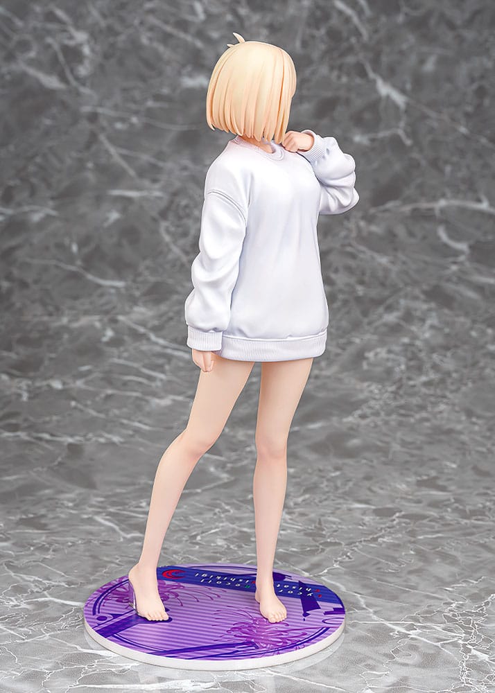PREORDINE+ 05/2026 Lycoris Recoil PVC Statue 1/7 Chisato Nishikigi: Oversized Sweatshirt Ver. 25 cm
