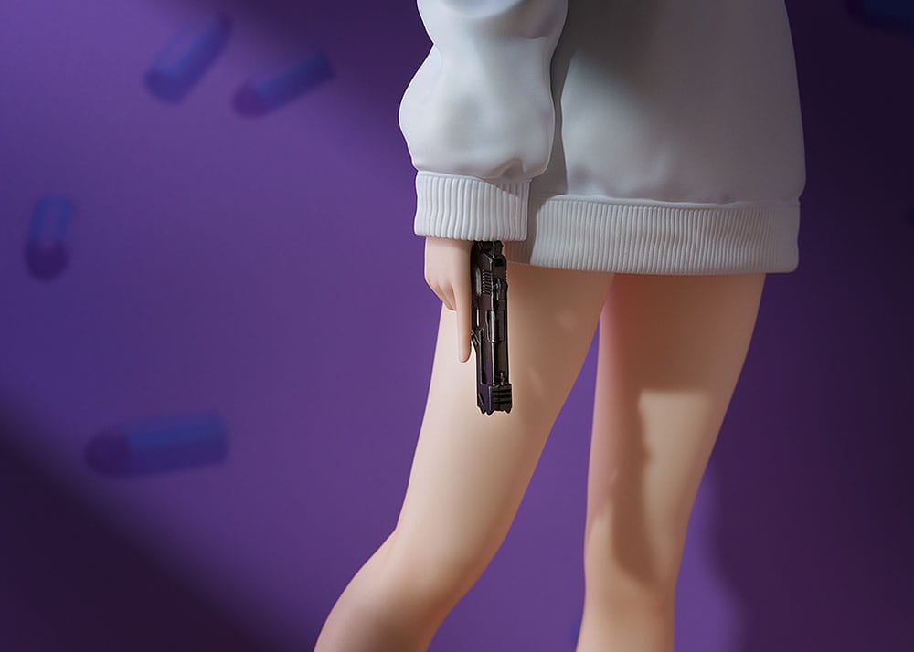 PREORDINE+ 05/2026 Lycoris Recoil PVC Statue 1/7 Chisato Nishikigi: Oversized Sweatshirt Ver. 25 cm