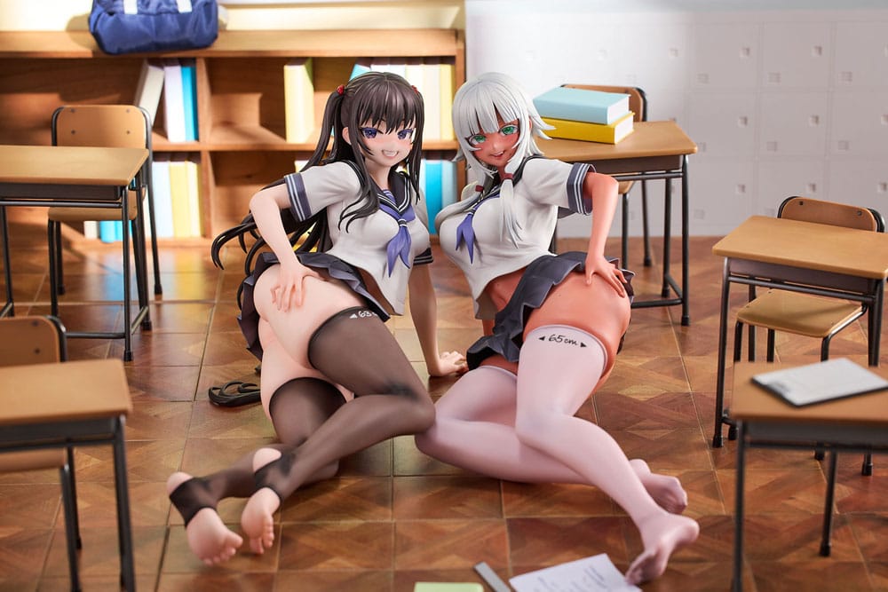 PREORDINE 10/2025 World Where the Thickness of a Girl's Thighs is Equal to Her Social Status Statues 1/5 Raura Aiza & Iroha Shishikura 14 cm (18+) (PREORDINE NON CANCELLABILE)
