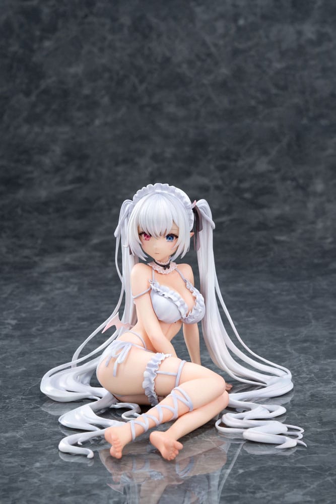 PREORDINE+ 04/2027 (NON CANCELLABILE) Original Character Statue 1/6 Shiraga Luna-chan by Kome Shirokasu 15 cm (18+)