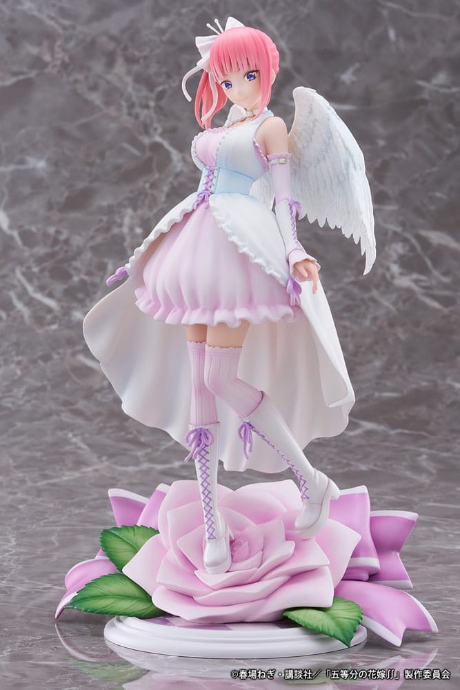 PREORDINE+ CHIUSO 02/2025 The Quintessential Quintuplets Nakano Nino Angel Ver. 26 cm Statue 1/7