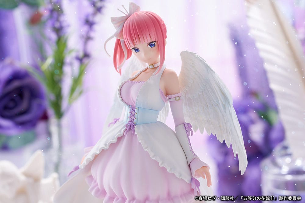 PREORDINE+ CHIUSO 02/2025 The Quintessential Quintuplets Nakano Nino Angel Ver. 26 cm Statue 1/7