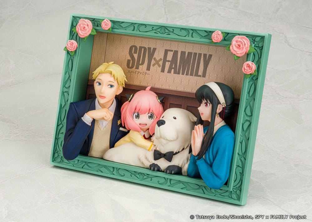 PREORDINE 09/2025 Spy x Family PVC Statue The Forgers 13 cm (PREORDINE NON CANCELLABILE)
